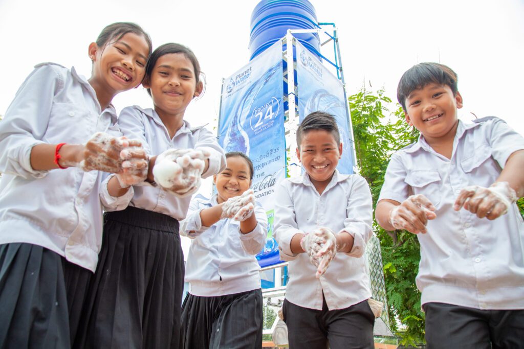 Handwashing Planet Water Foundation